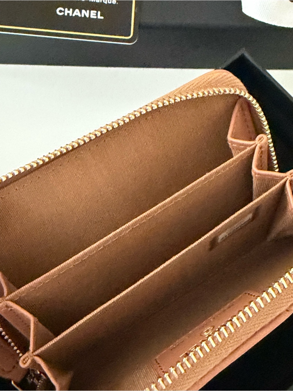 Chanel O-Coin Purse 21K Brown - Picture 4 of 13